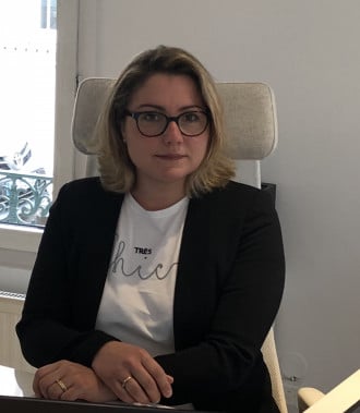 la courtière en crédit immobilier de l'agence Ymanci de Triel sur Seine