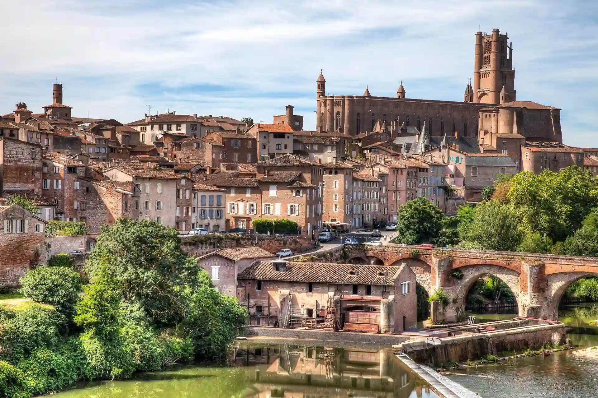 Le rachat de crédits à Albi avec Ymanci. L'image montre une partie de la ville