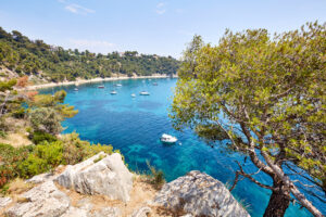 Anse de Méjan à Toulon, un endroit idyllique pour investr