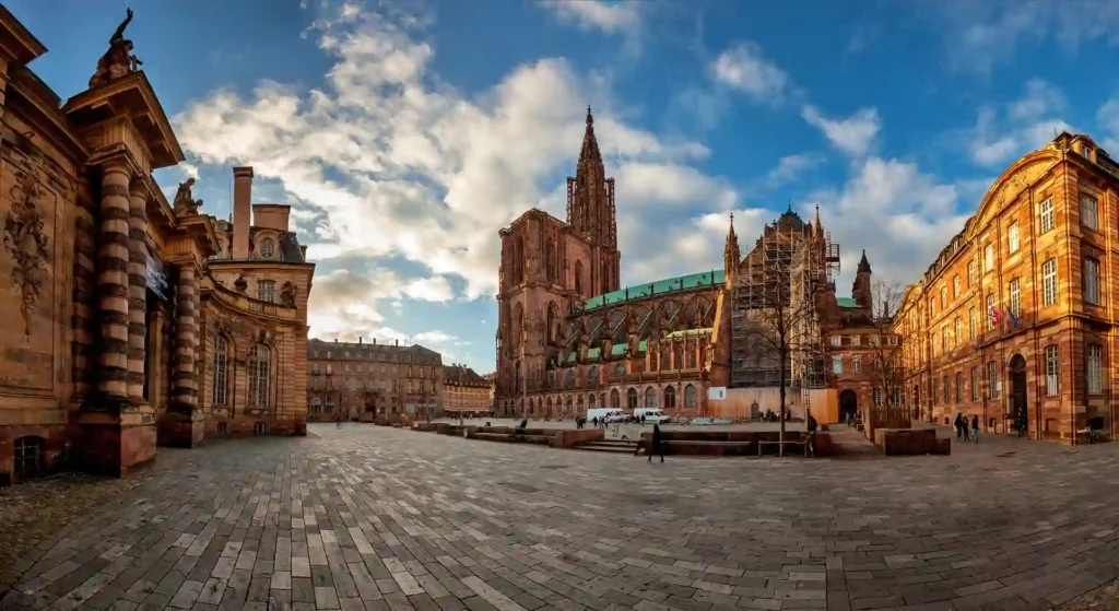 La cathédrale de Strasbourg, ville idéale pour investir dans l'immobilier