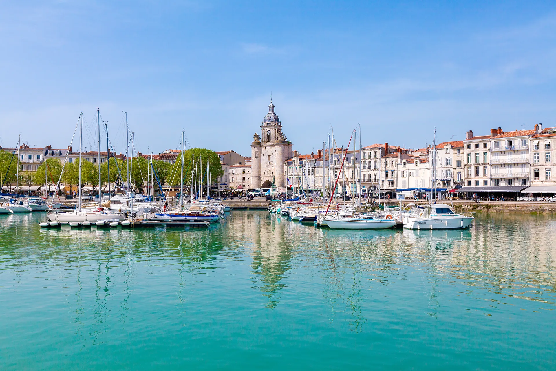 Vue de la Rochelle, une ville couverte par le réseau de courtage en regroupement de crédits Ymanci