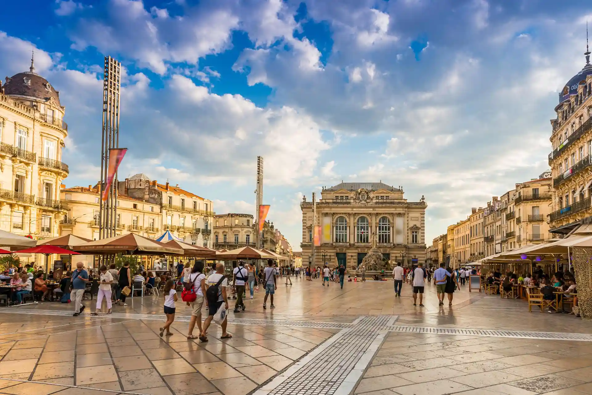 Place de la Comédie à Montpellier, une ville attractive pour un investissement immobilier