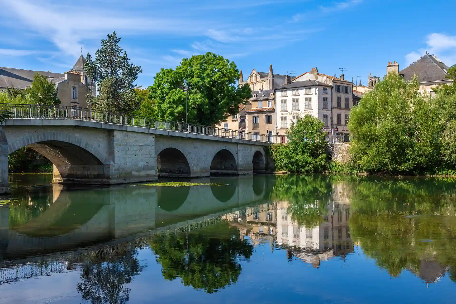 Ymanci Poitiers